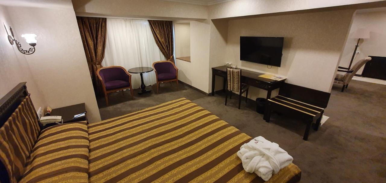 Grand Mir Hotel Tashkent Exterior photo
